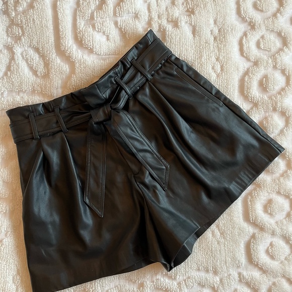 Zara Faux Leather Shorts - Picture 2 of 9